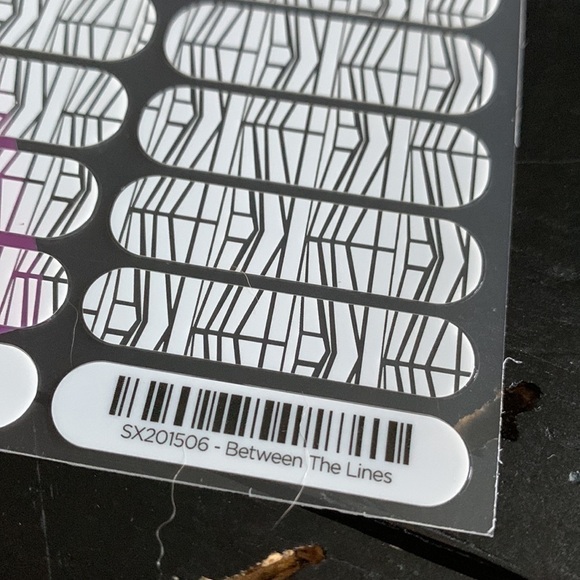 JAMBERRY Nail Wraps - Between The Lines - Picture 6 of 13